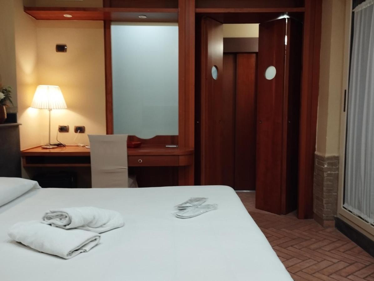 Hotel Suite ARES Neapel Exterior foto